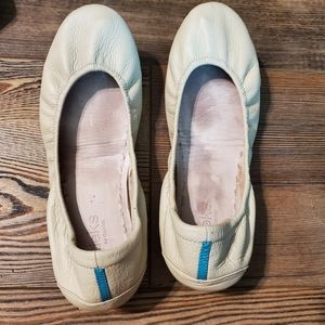 Tieks Cream Leather size 10